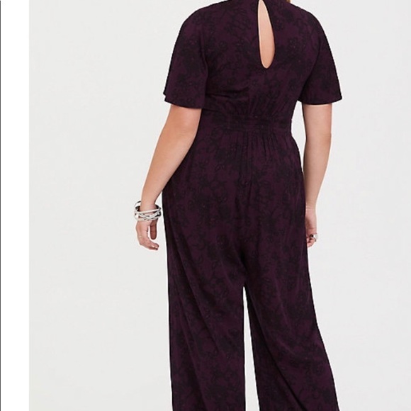 TORRID plum PRINT WIDE LEG CHALLIS JUMPSUIT 3x - Picture 3 of 7